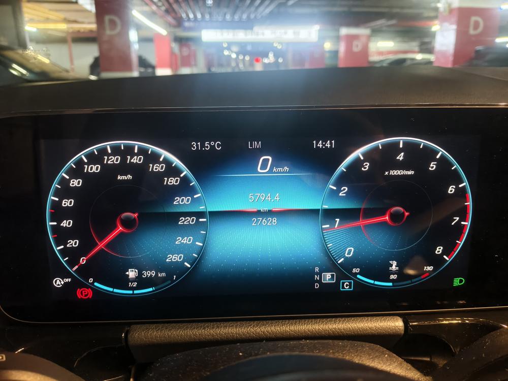 Mercedes-Benz Mercedes-Benz GLA