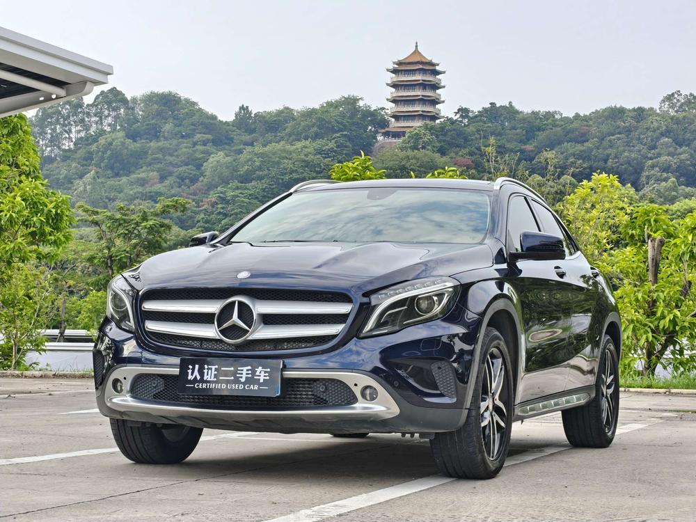 Mercedes-Benz Mercedes-Benz GLA