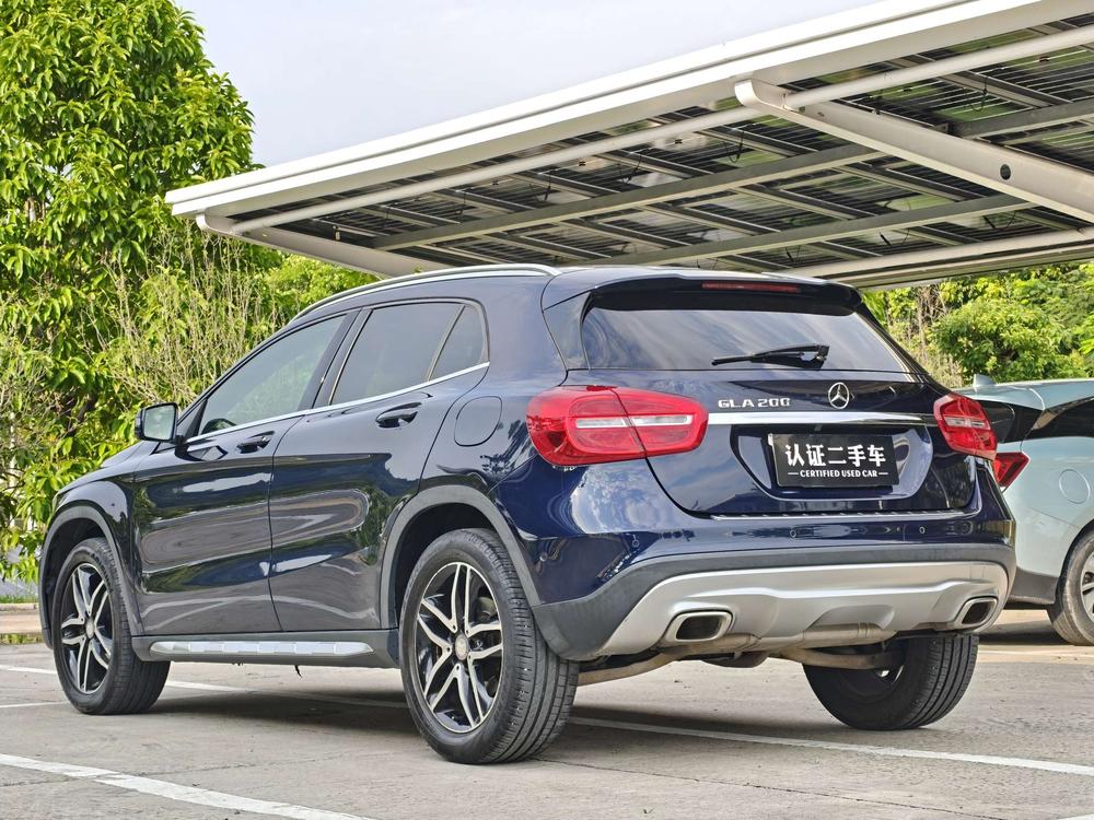 Mercedes-Benz Mercedes-Benz GLA