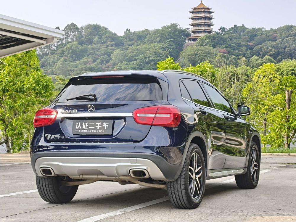 Mercedes-Benz Mercedes-Benz GLA