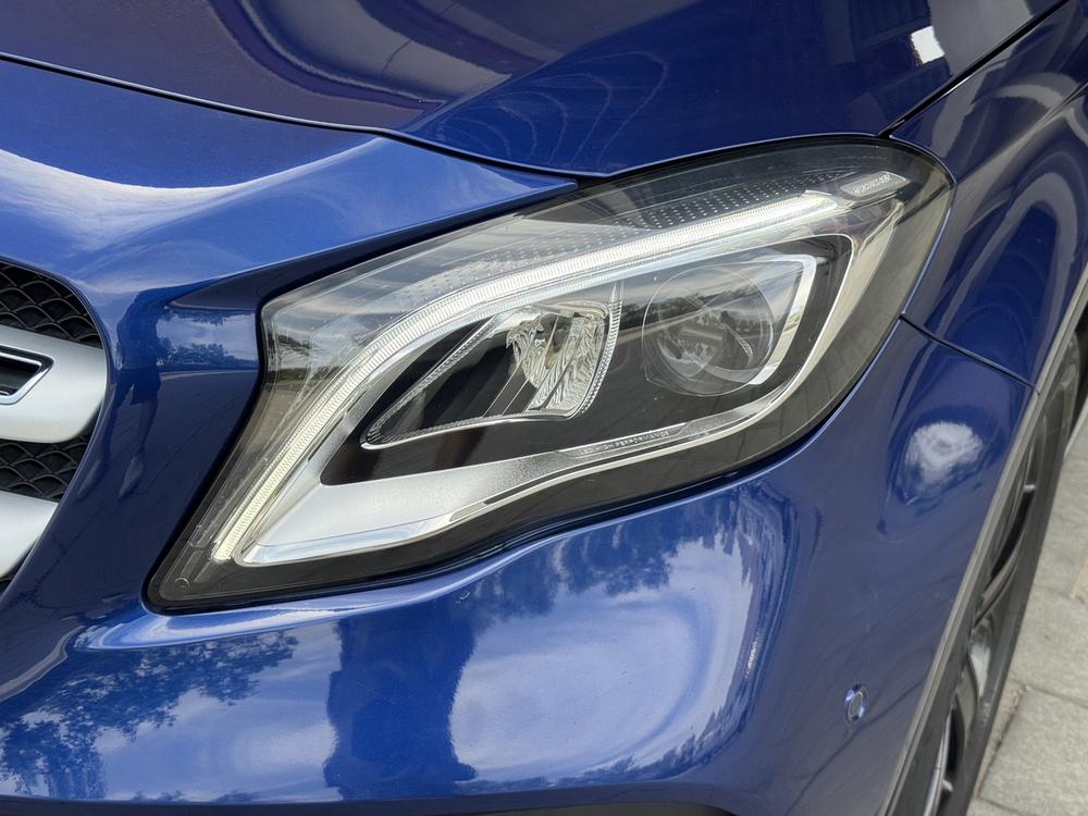Mercedes-Benz Mercedes-Benz GLA