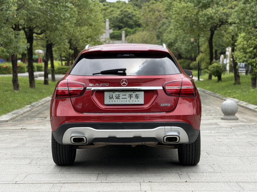 Mercedes-Benz Mercedes-Benz GLA