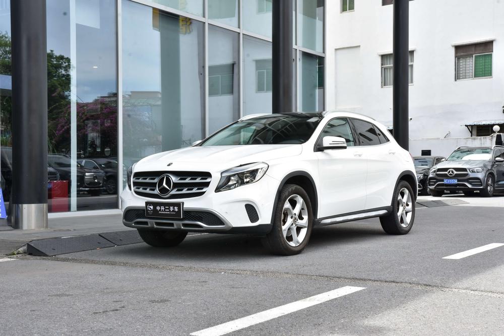 Mercedes-Benz Mercedes-Benz GLA