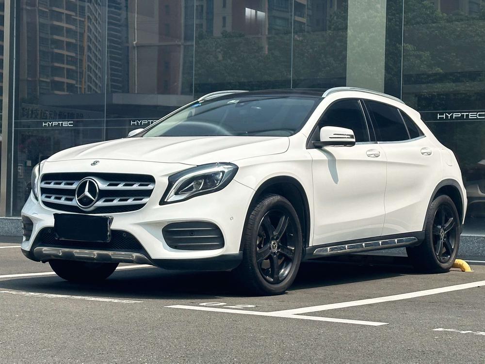 Mercedes-Benz Mercedes-Benz GLA