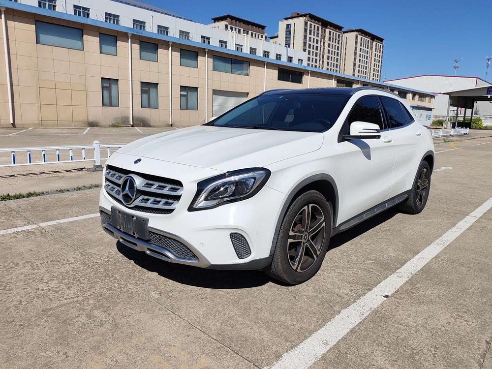 Mercedes-Benz Mercedes-Benz GLA