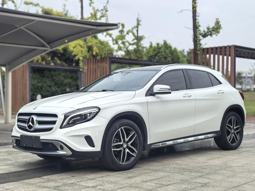 Mercedes-Benz Mercedes-Benz GLA