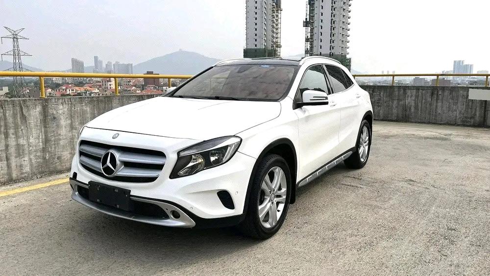 Mercedes-Benz Mercedes-Benz GLA