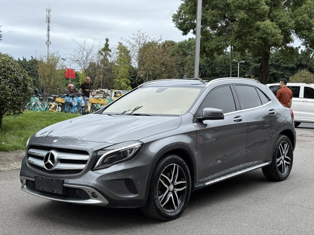 Mercedes-Benz Mercedes-Benz GLA