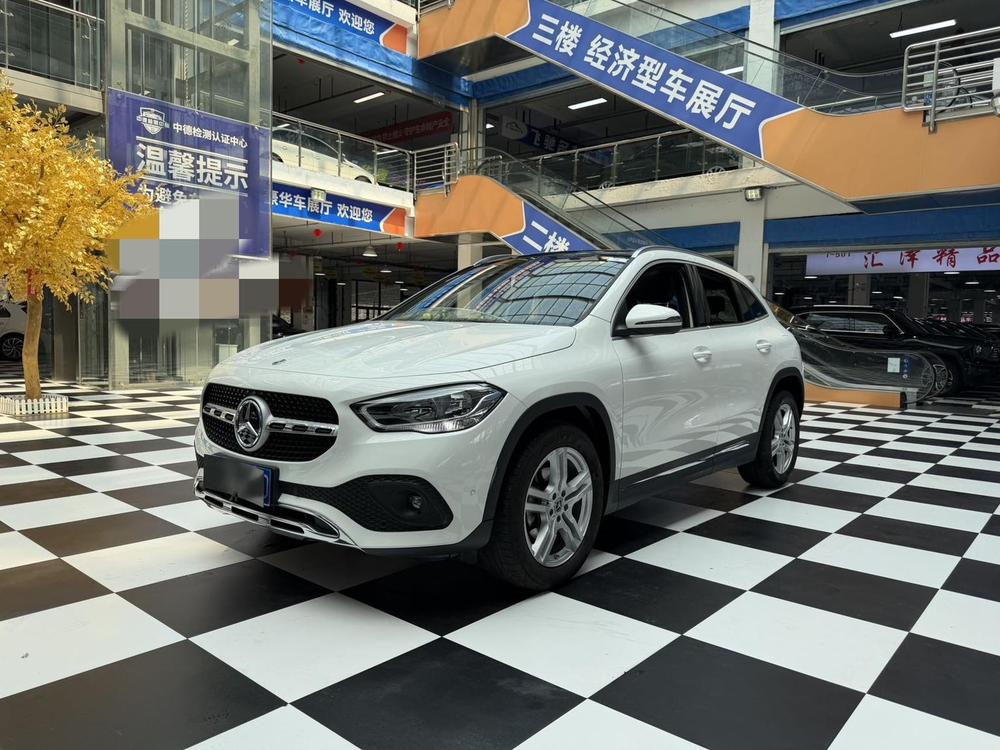 Mercedes-Benz Mercedes-Benz GLA