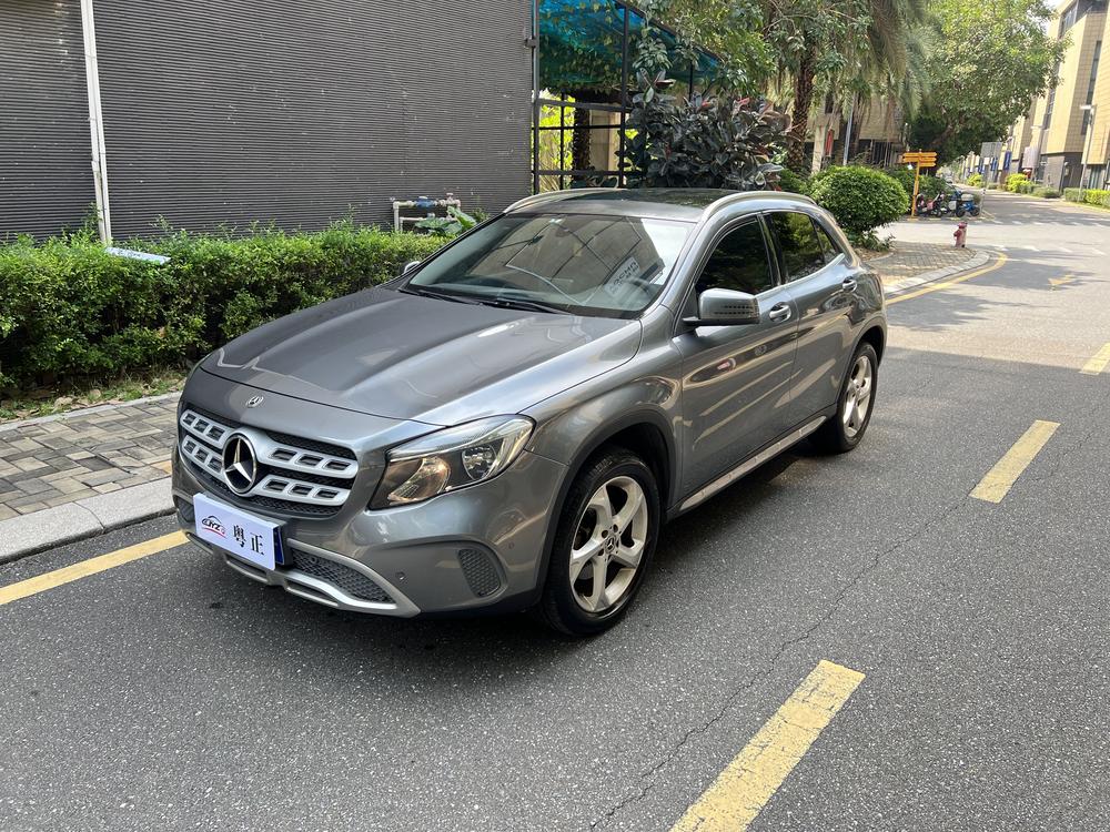 Mercedes-Benz Mercedes-Benz GLA