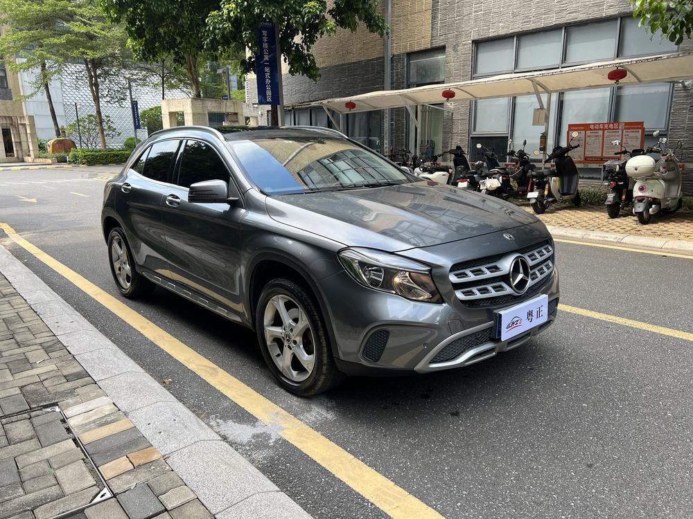 Mercedes-Benz Mercedes-Benz GLA
