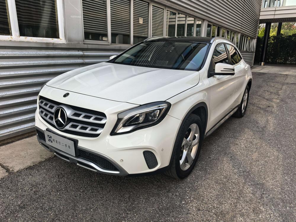 Mercedes-Benz Mercedes-Benz GLA