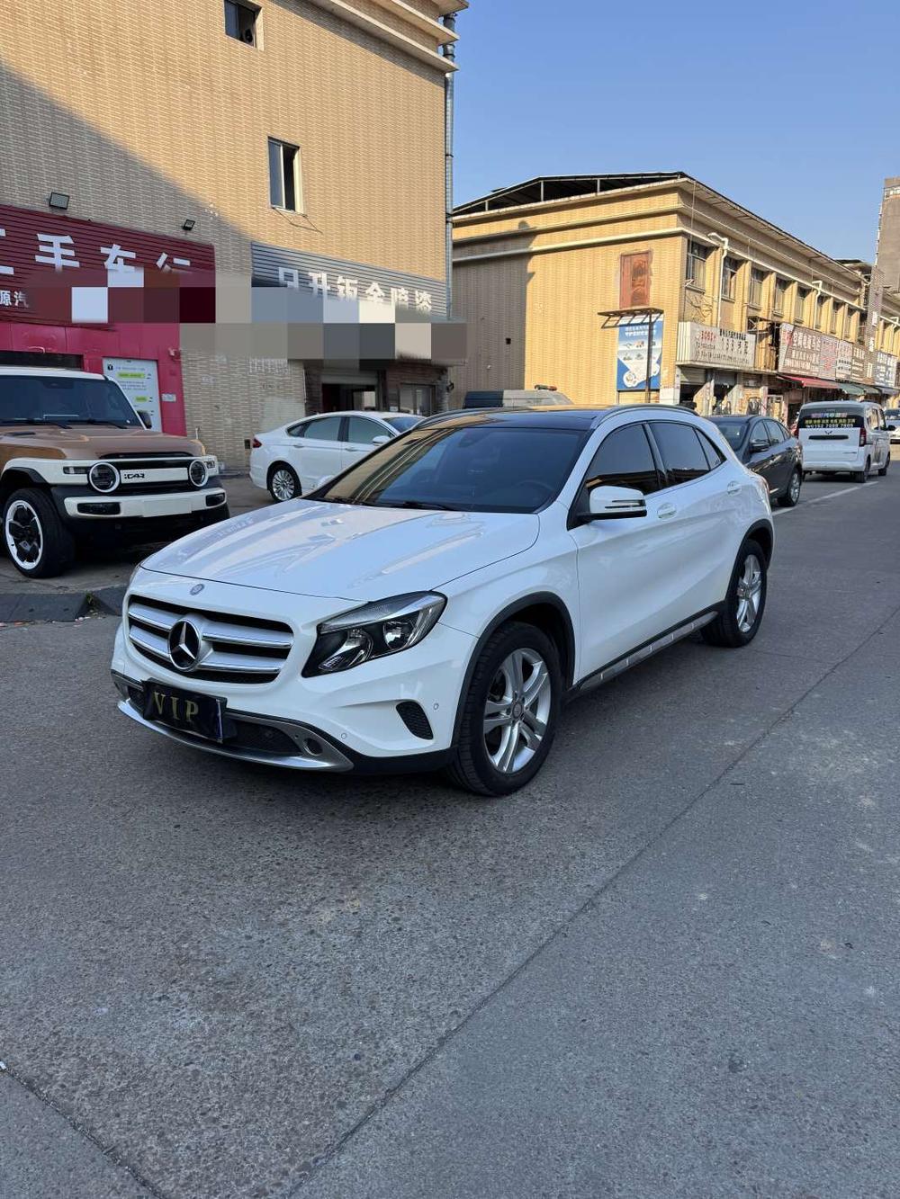 Mercedes-Benz Mercedes-Benz GLA