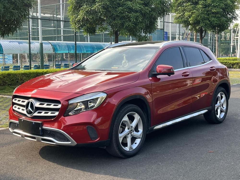 Mercedes-Benz Mercedes-Benz GLA