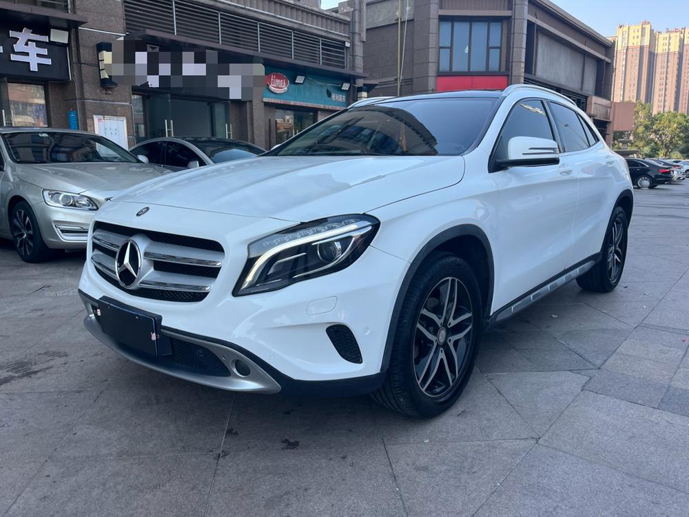 Mercedes-Benz Mercedes-Benz GLA