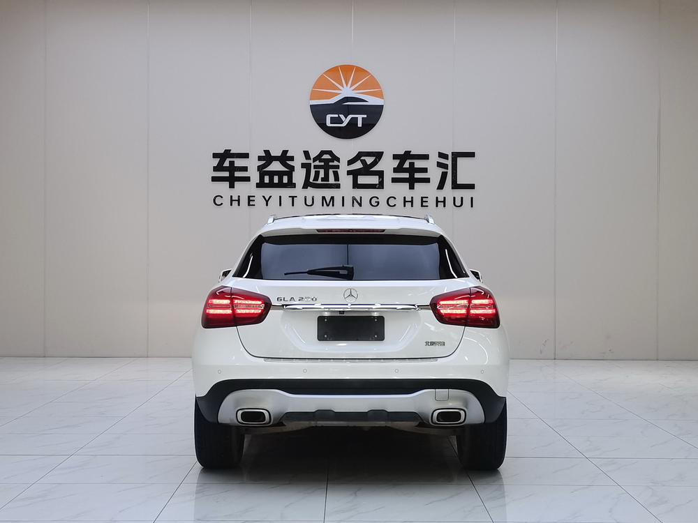 Mercedes-Benz Mercedes-Benz GLA