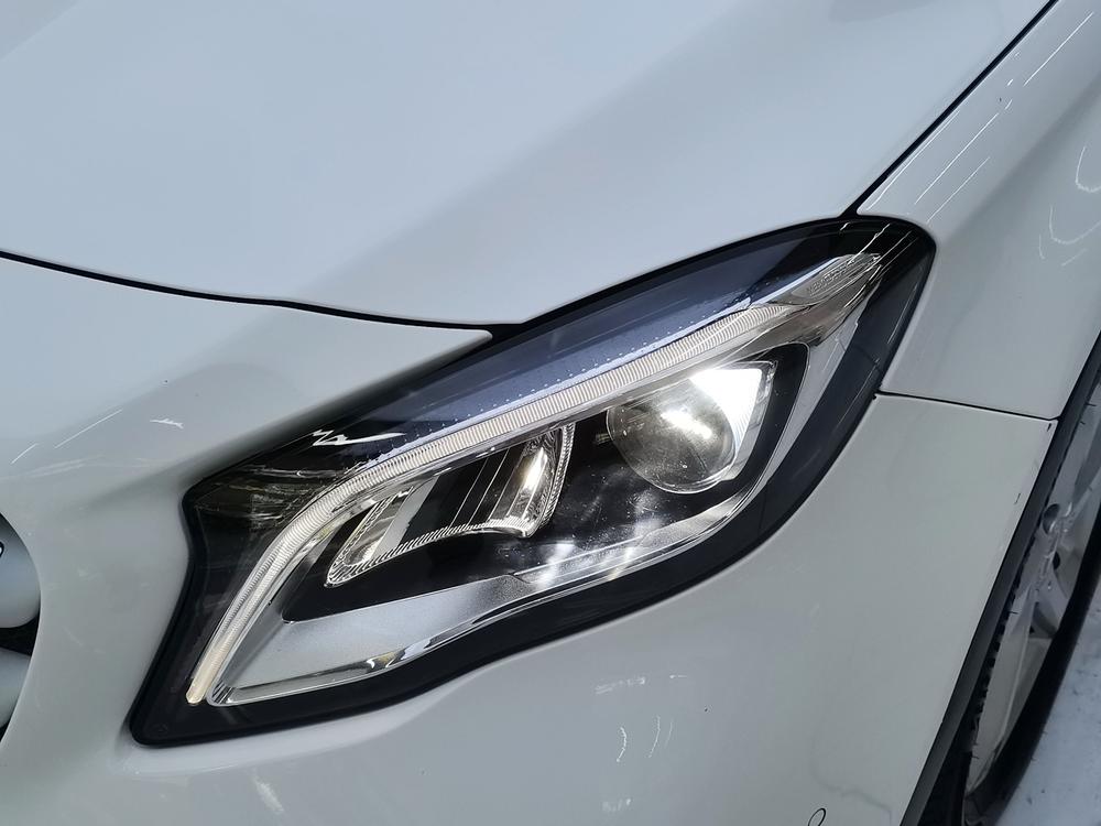 Mercedes-Benz Mercedes-Benz GLA