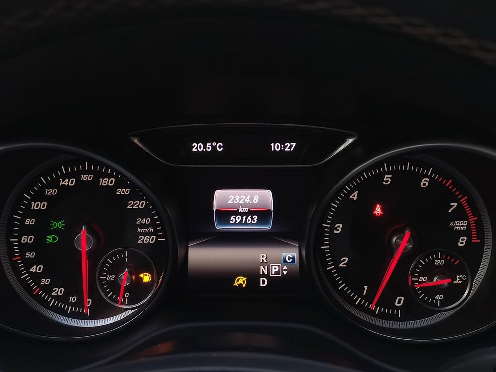 Mercedes-Benz Mercedes-Benz GLA