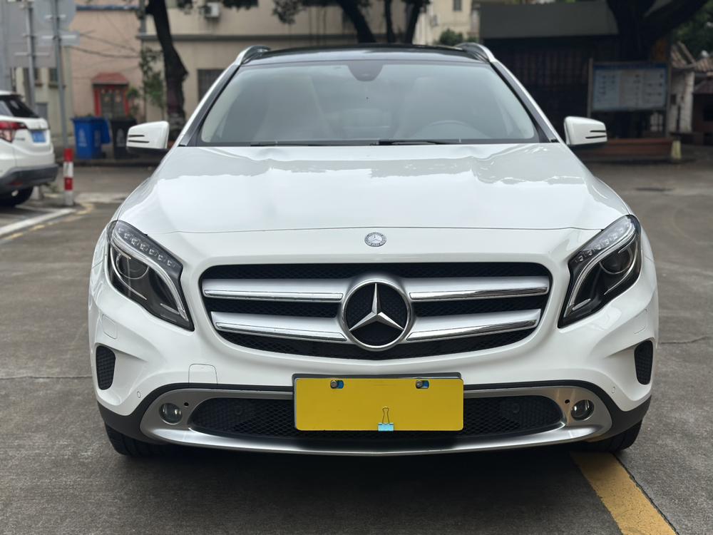 Mercedes-Benz Mercedes-Benz GLA