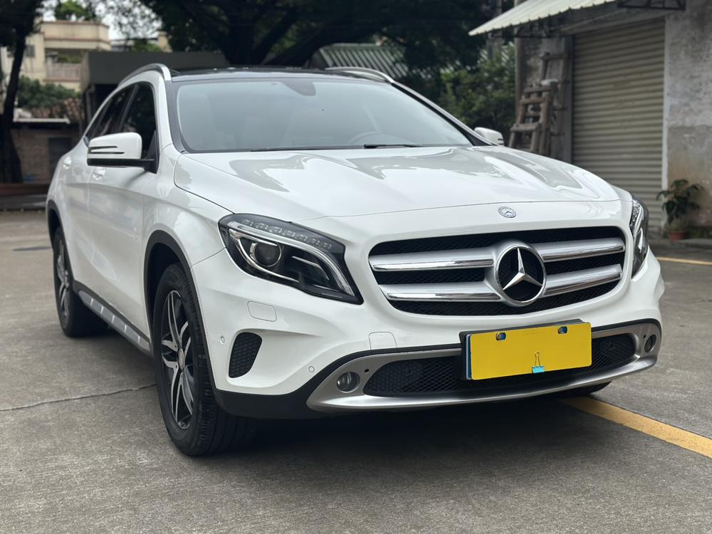 Mercedes-Benz Mercedes-Benz GLA