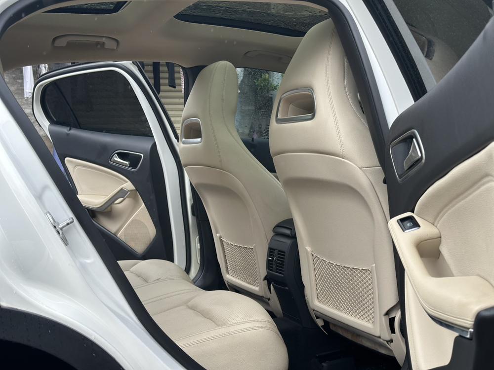 Mercedes-Benz Mercedes-Benz GLA