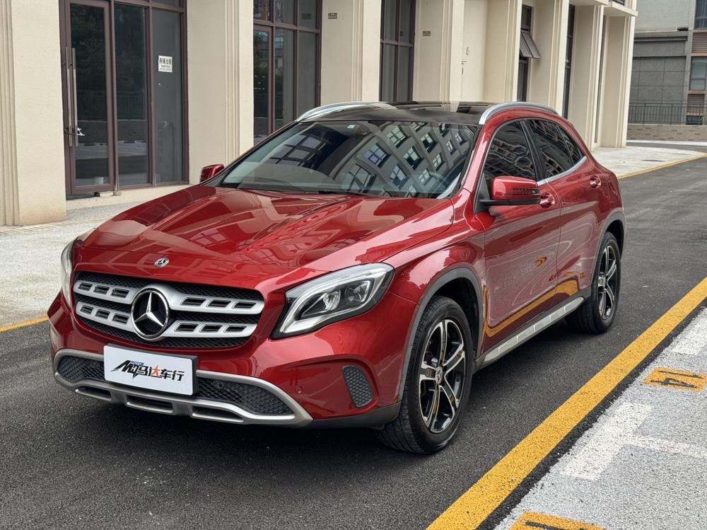 Mercedes-Benz Mercedes-Benz GLA