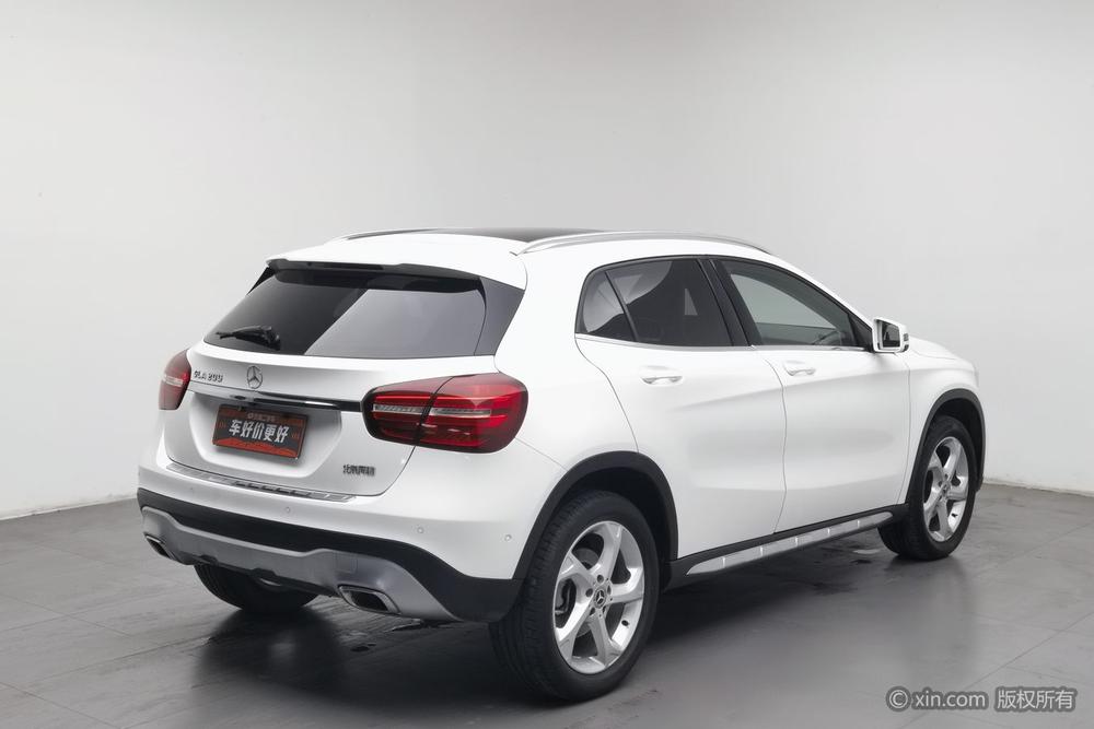 Mercedes-Benz Mercedes-Benz GLA