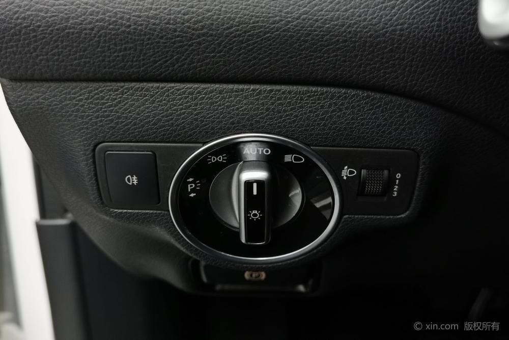 Mercedes-Benz Mercedes-Benz GLA