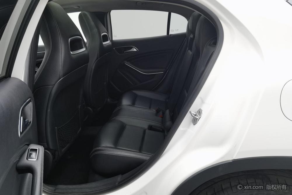 Mercedes-Benz Mercedes-Benz GLA
