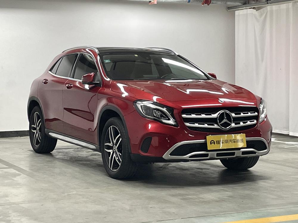 Mercedes-Benz Mercedes-Benz GLA