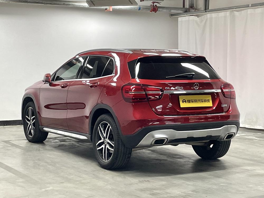 Mercedes-Benz Mercedes-Benz GLA