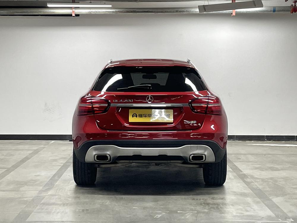 Mercedes-Benz Mercedes-Benz GLA