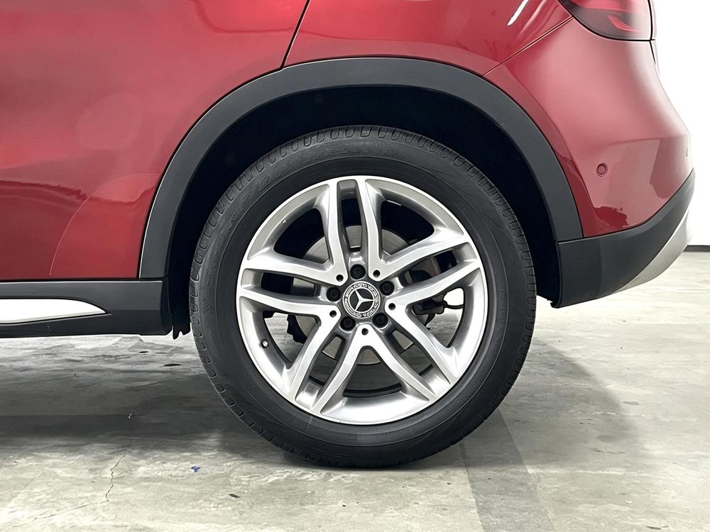 Mercedes-Benz Mercedes-Benz GLA
