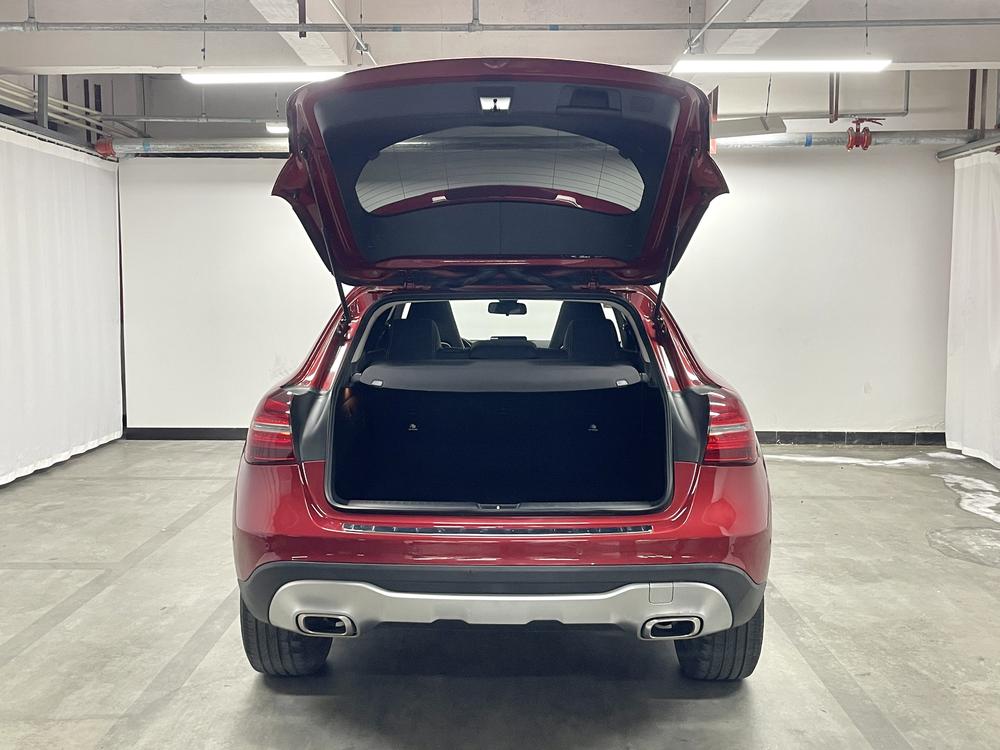 Mercedes-Benz Mercedes-Benz GLA