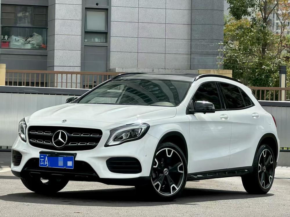 Mercedes-Benz Mercedes-Benz GLA