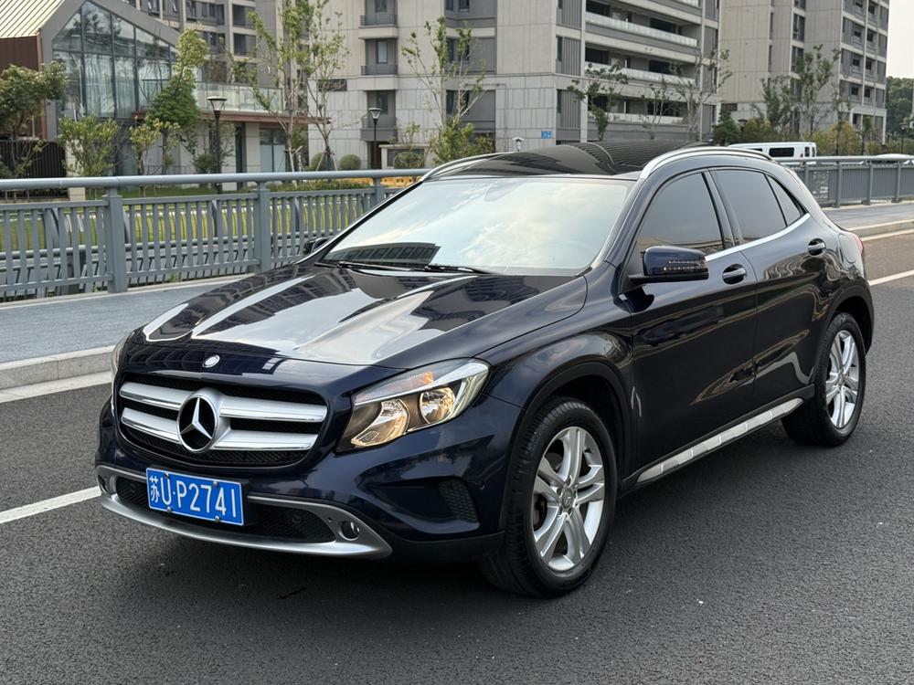 Mercedes-Benz Mercedes-Benz GLA