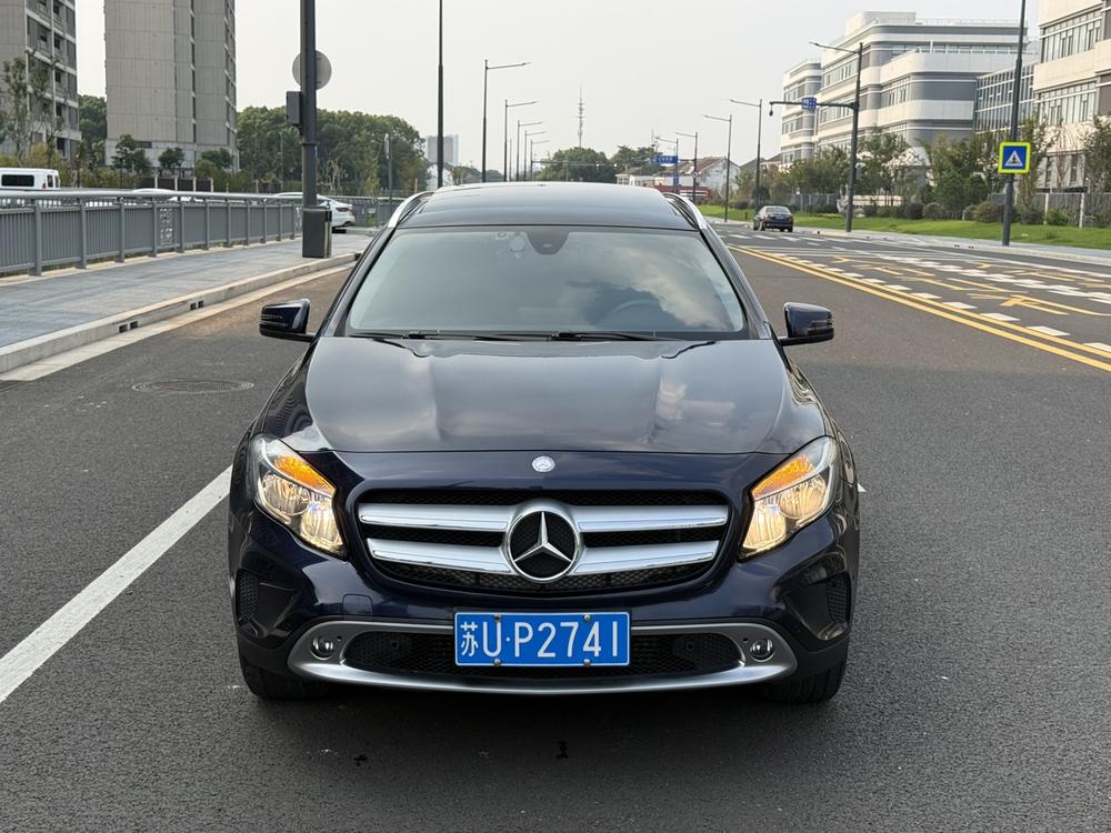 Mercedes-Benz Mercedes-Benz GLA