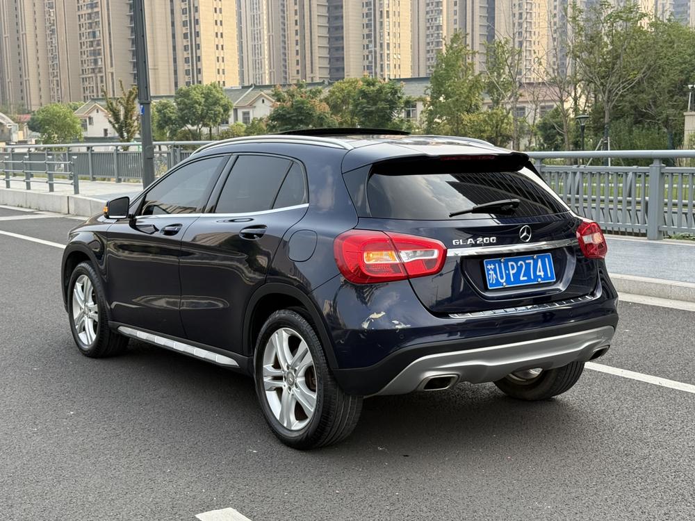 Mercedes-Benz Mercedes-Benz GLA