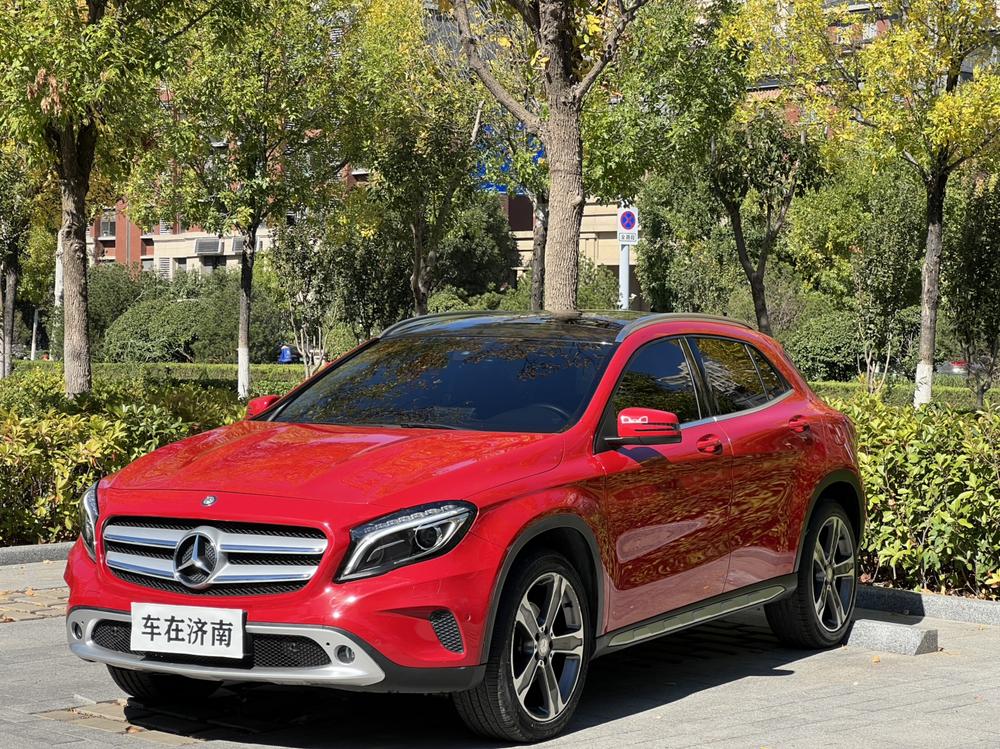 Mercedes-Benz Mercedes-Benz GLA
