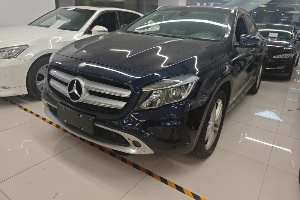 Mercedes-Benz Mercedes-Benz GLA