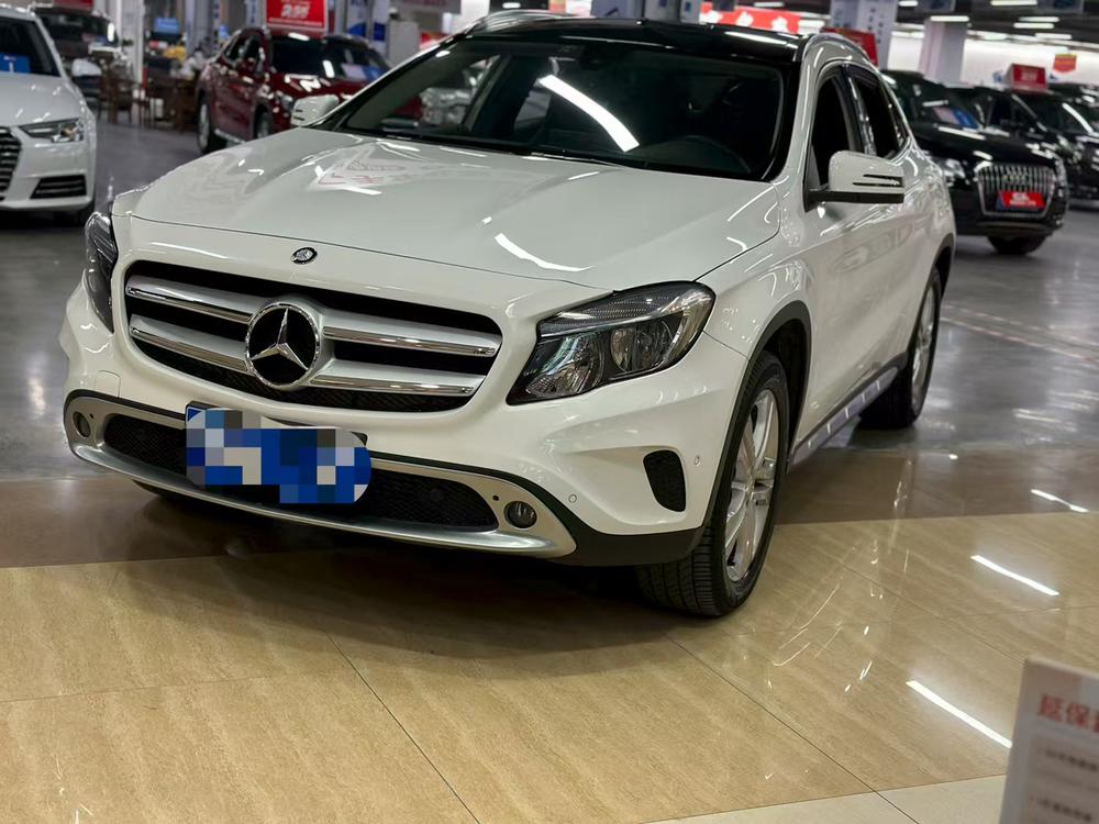 Mercedes-Benz Mercedes-Benz GLA