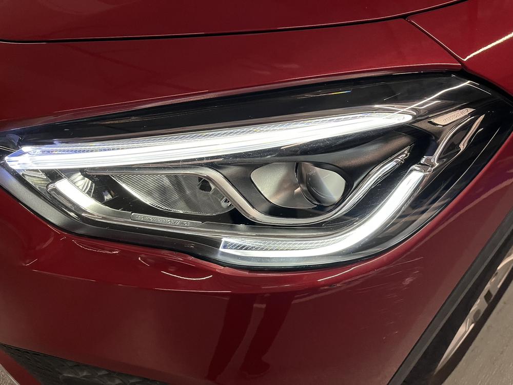 Mercedes-Benz Mercedes-Benz GLA