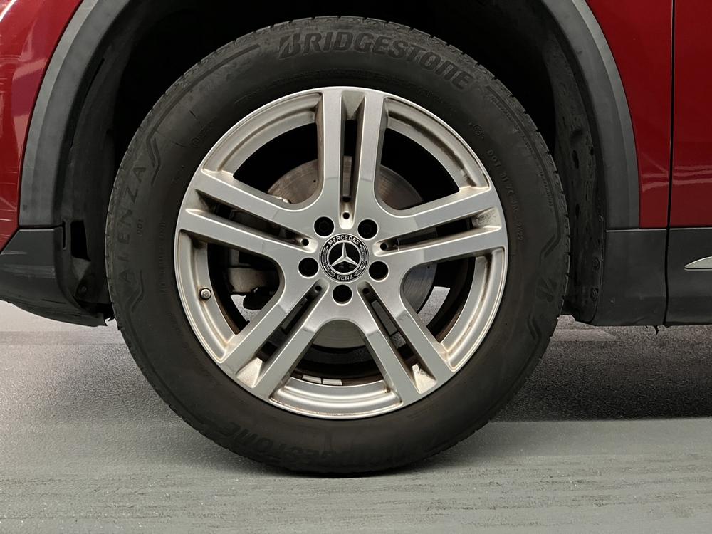 Mercedes-Benz Mercedes-Benz GLA
