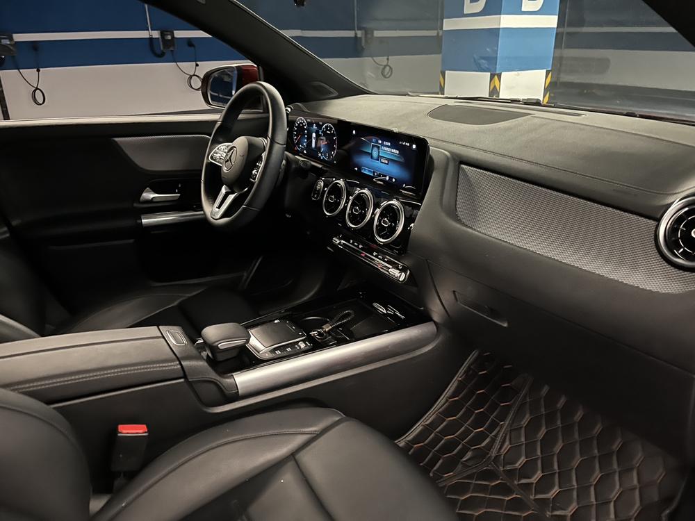 Mercedes-Benz Mercedes-Benz GLA
