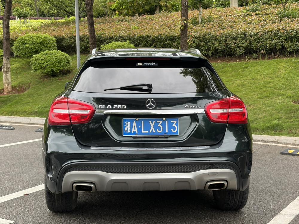 Mercedes-Benz Mercedes-Benz GLA