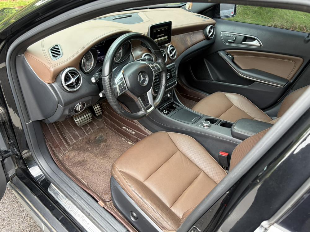 Mercedes-Benz Mercedes-Benz GLA