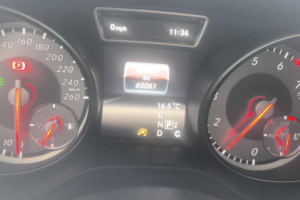 Mercedes-Benz Mercedes-Benz GLA