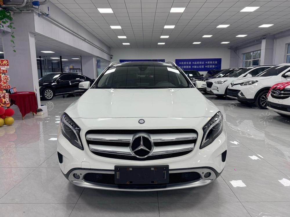 Mercedes-Benz Mercedes-Benz GLA