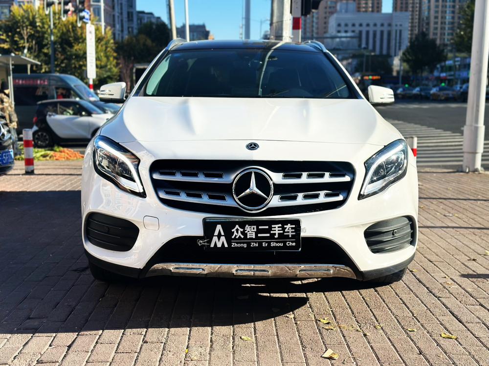 Mercedes-Benz Mercedes-Benz GLA