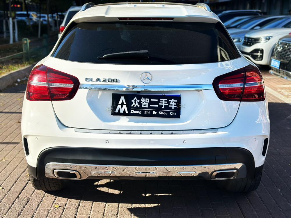 Mercedes-Benz Mercedes-Benz GLA